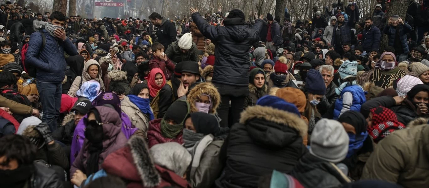 Η Κομισιόν επιμένει: «Η μετανάστευση εμπλουτίζει τις κοινωνίες - Υπάρχει απλά ζήτημα διαχείρισης»